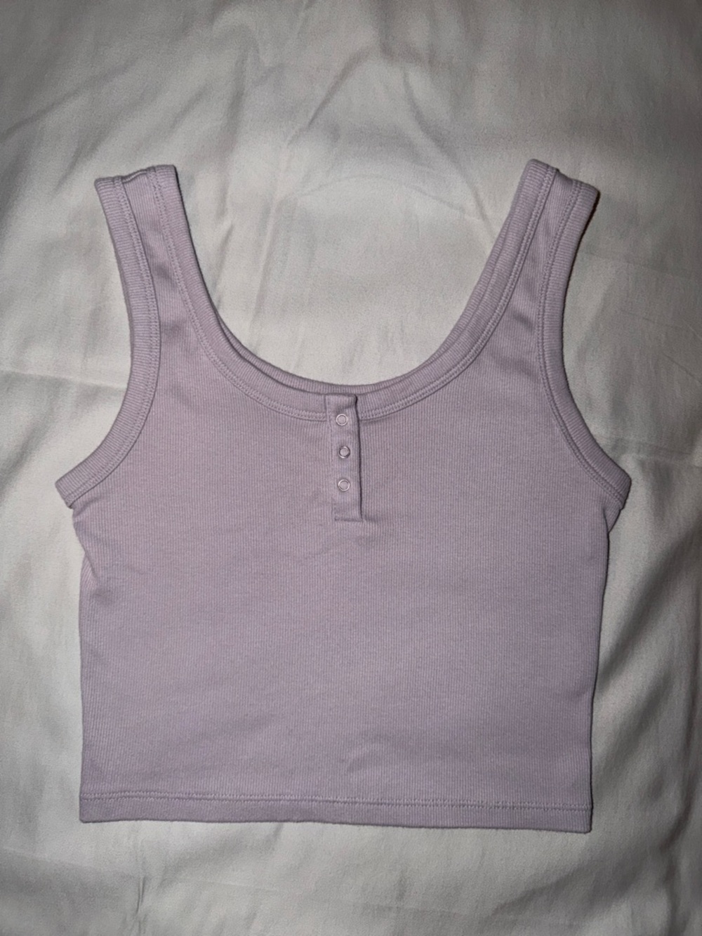 Ribbed Lilac Tank Top with Front Snap Details‎